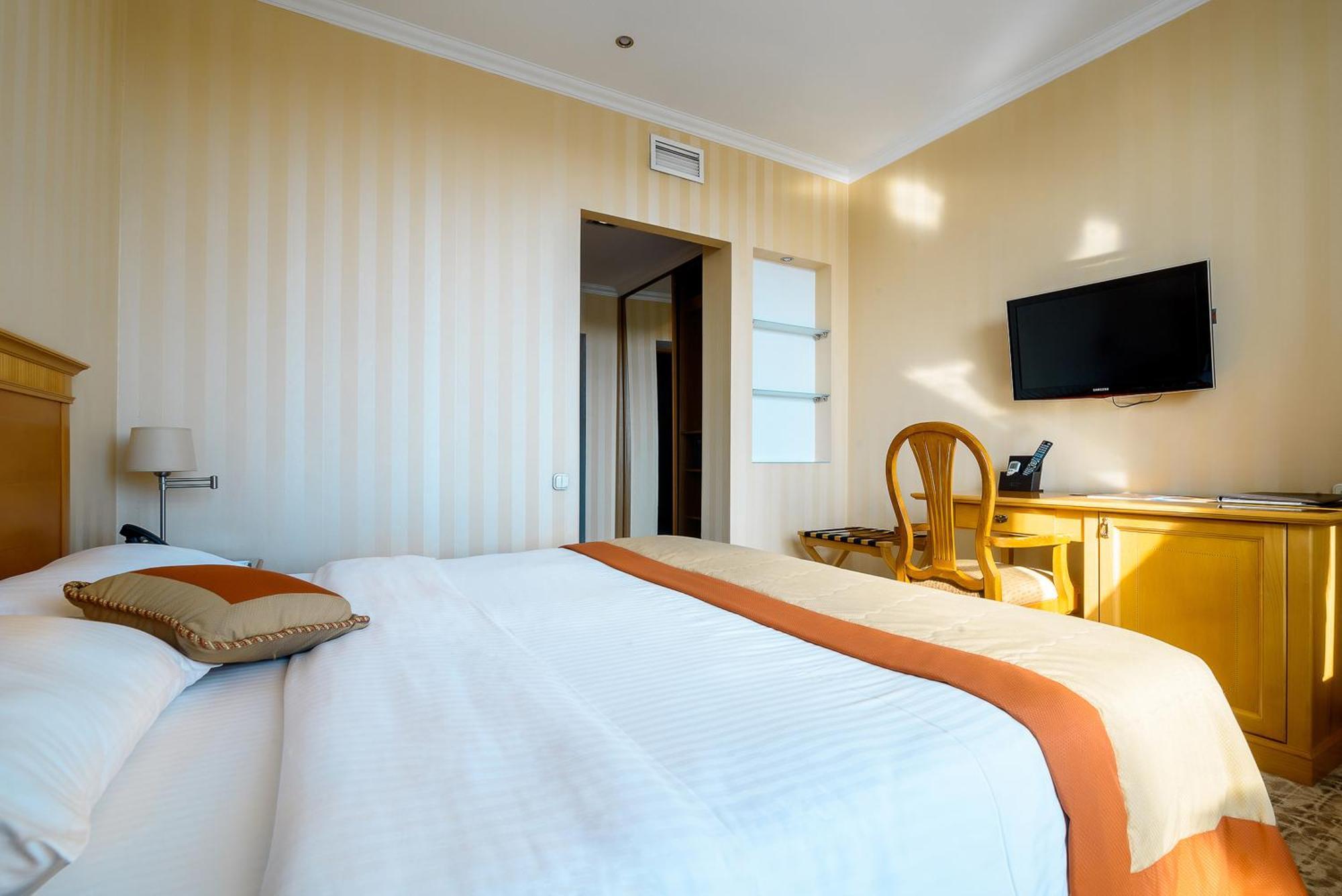 Cosmonaut Hotel คารากันดี ภายนอก รูปภาพ