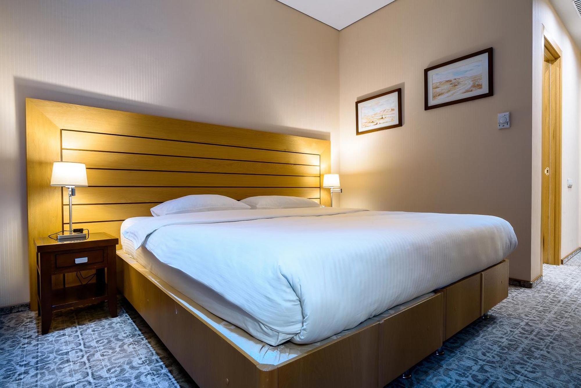 Cosmonaut Hotel คารากันดี ภายนอก รูปภาพ